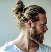 men-bun-hairstyle-2016.jpg