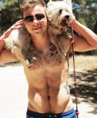 Jonathan-Lipnicki-shirtless-dog.jpg