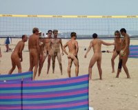 Noah_textilefree.tumblr_beach volleyball_final.jpg