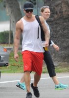 2922D54100000578-3100689-Hollywood_hunk_Ryan_Phillippe_shows_off_.jpg