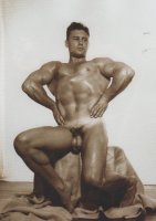 Lon Frank Leight Mr. America 1942 002.jpg